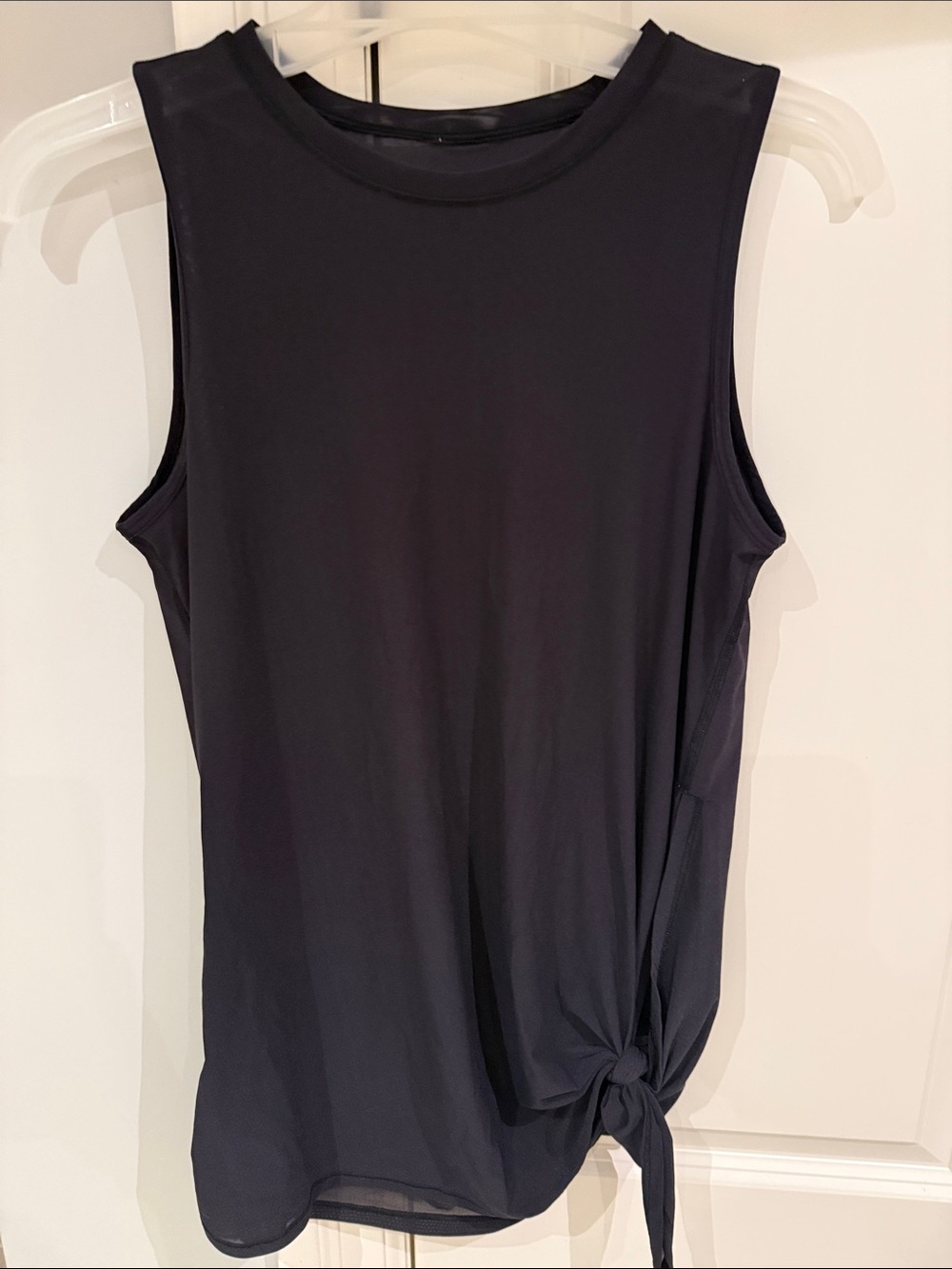 Lululemon Women's Black Sleeveless Tie-Hem Top
